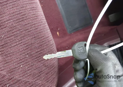 1993 Honda Accord Lx из США, поврежденный, VIN JHMCB7650PC050732